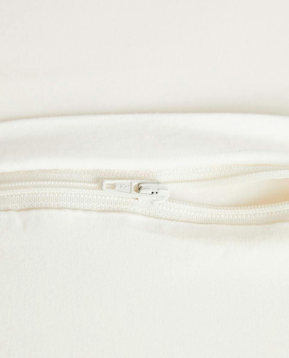 CHILDREN’S MICROFIBRE CUSHION COVER