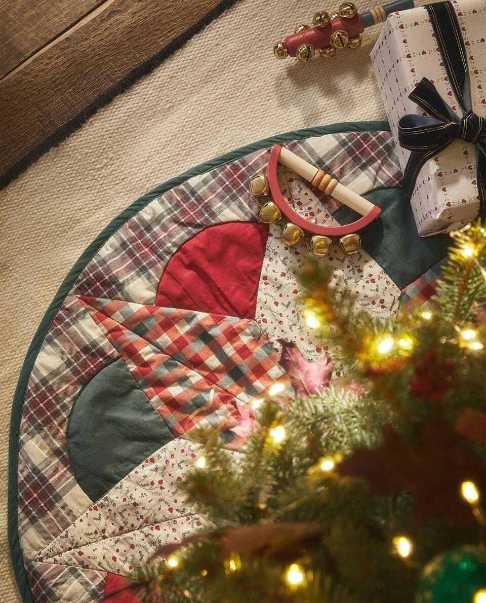 PATCHWORK TREE STAND COVER CHRISTMAS DECORATION