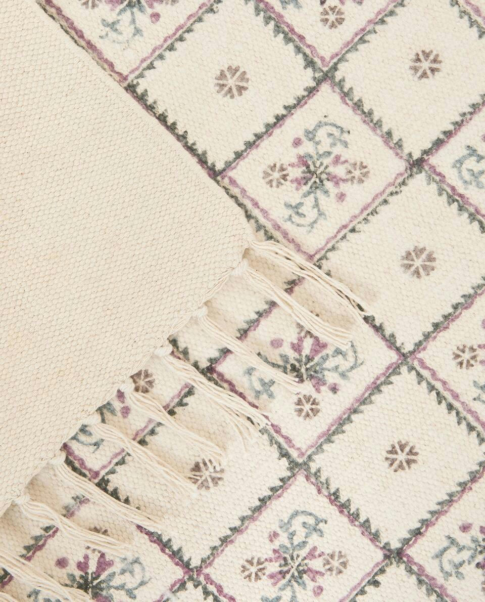 COTTON CHRISTMAS RUG WITH FRINGING