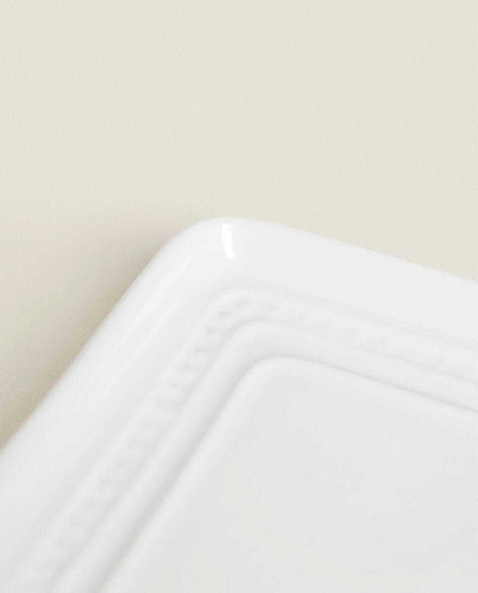 GLAZED CERAMIC BATHROOM SET