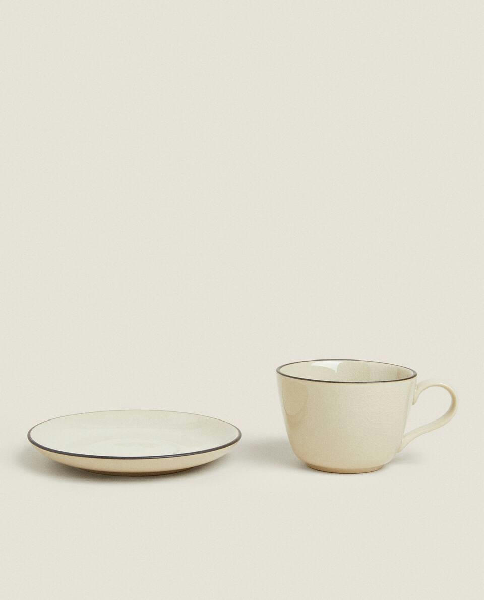 STONEWARE TEACUP WITH RIM DETAIL