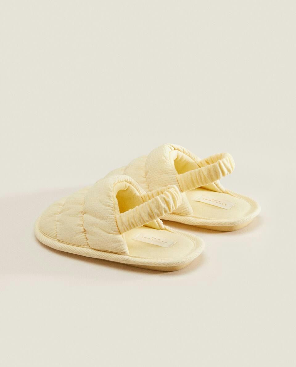 QUILTED SLIPPERS