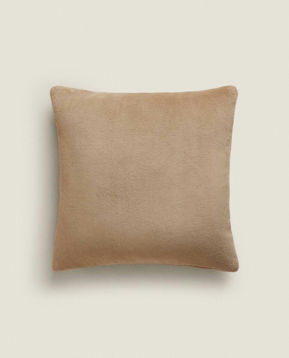 FLEECE CUSHION COVER