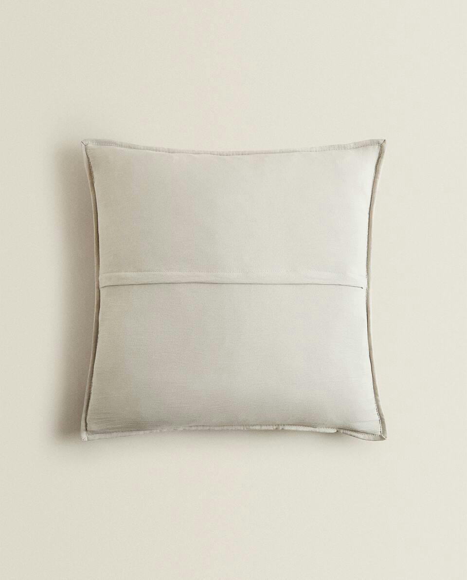 QUILTED DOTTED CUSHION COVER