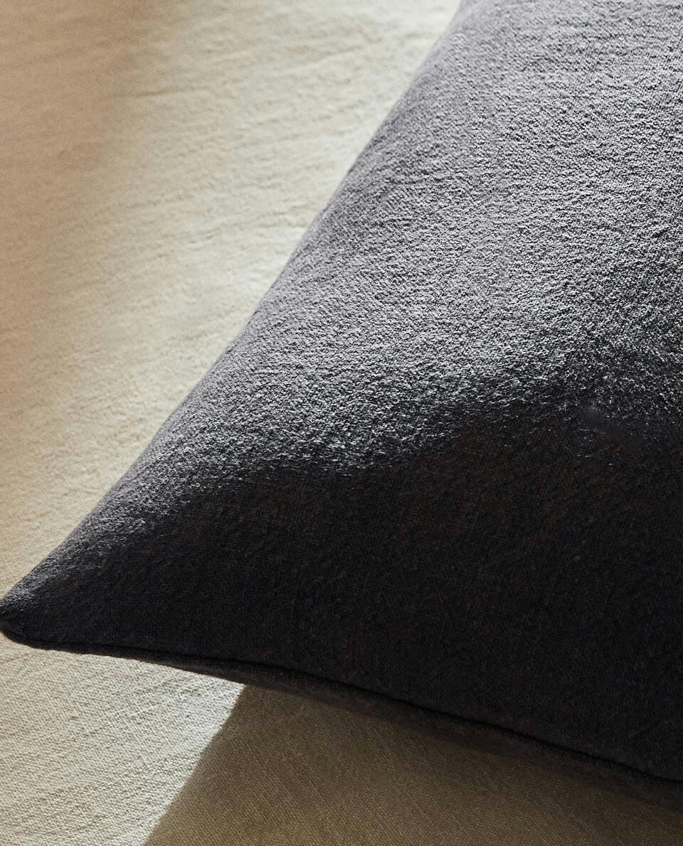 LINEN CUSHION COVER