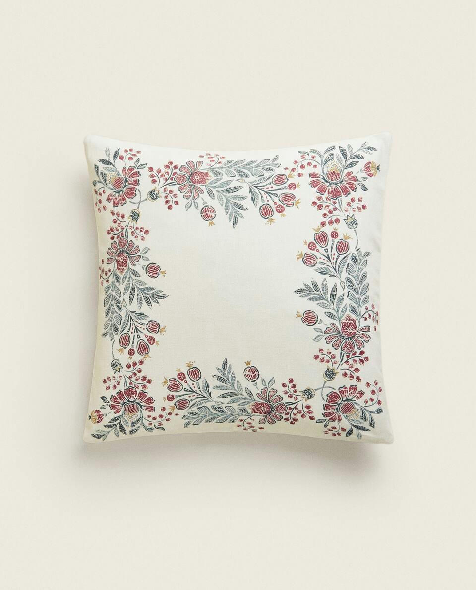 CHRISTMAS CUSHION COVER WITH BORDER