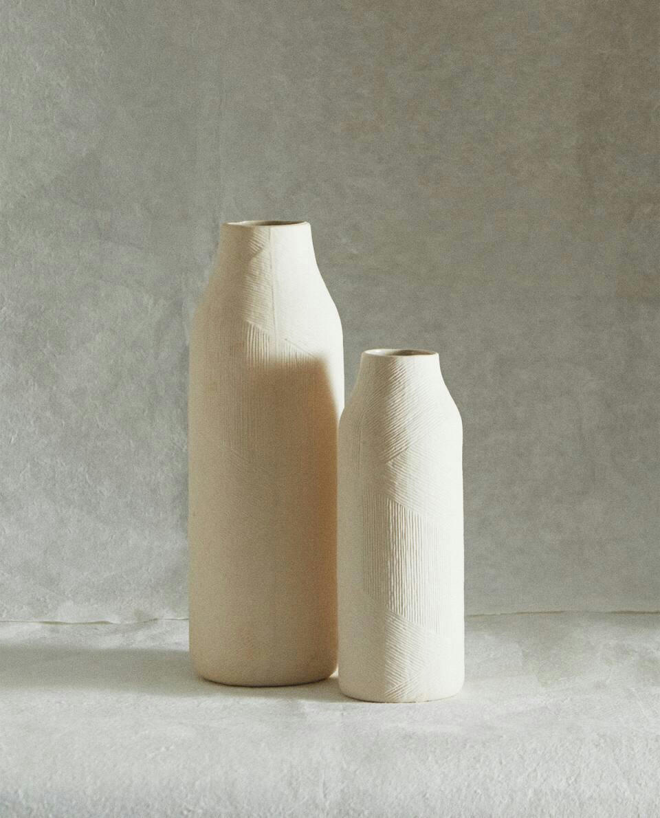 TEXTURED CERAMIC VASE