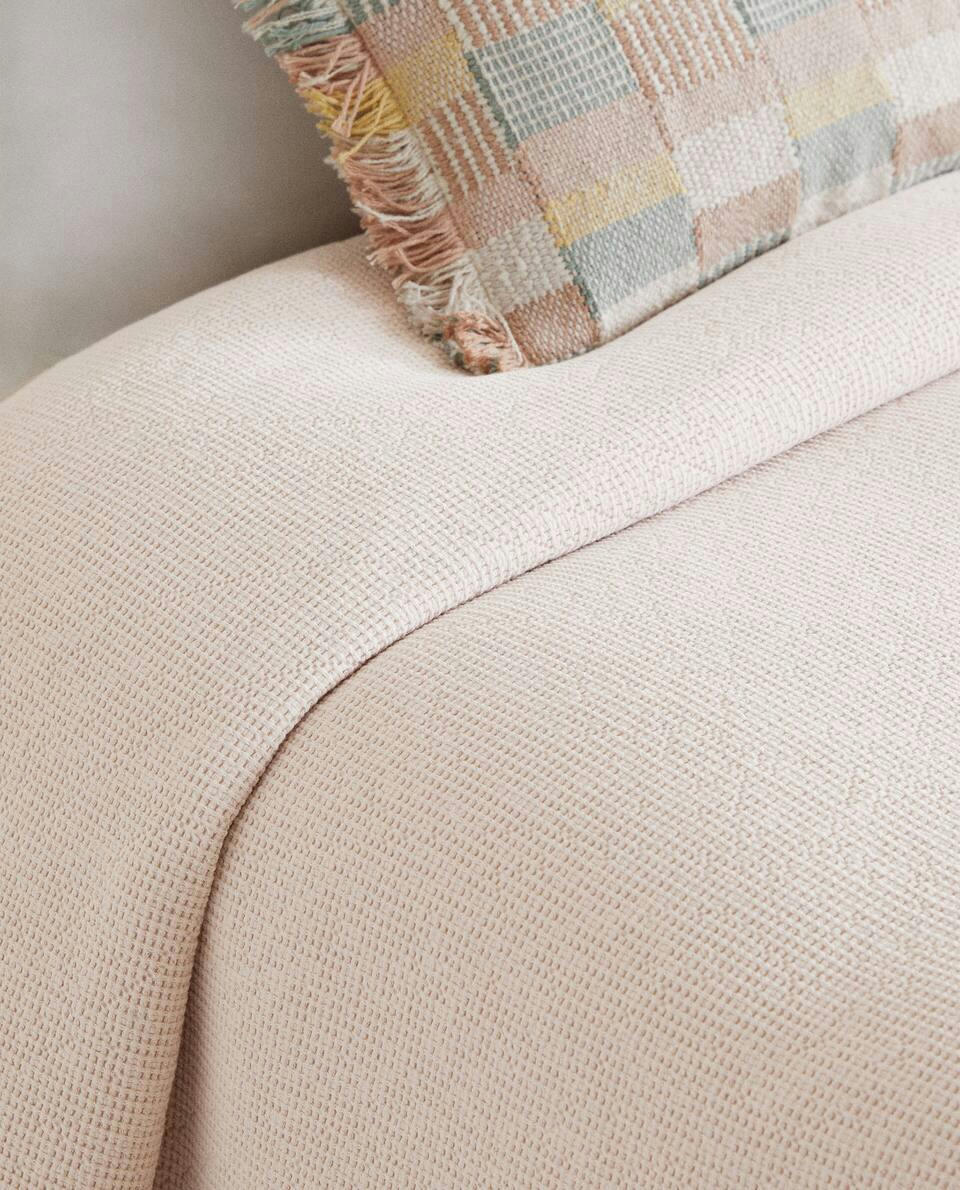 JACQUARD COTTON BEDSPREAD
