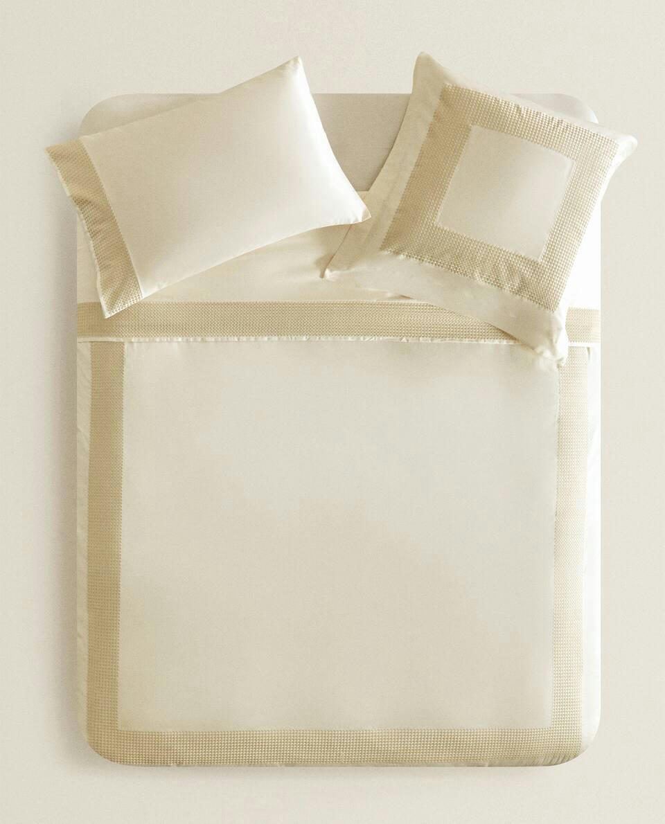 GEOMETRIC EMBROIDERED DUVET COVER