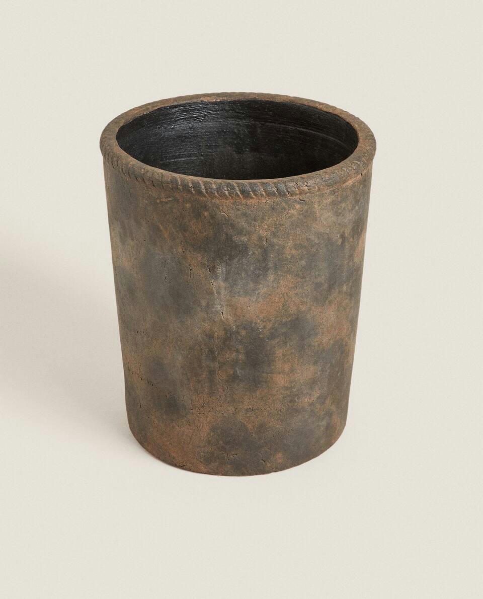 TALL DISTRESSED FLOWERPOT
