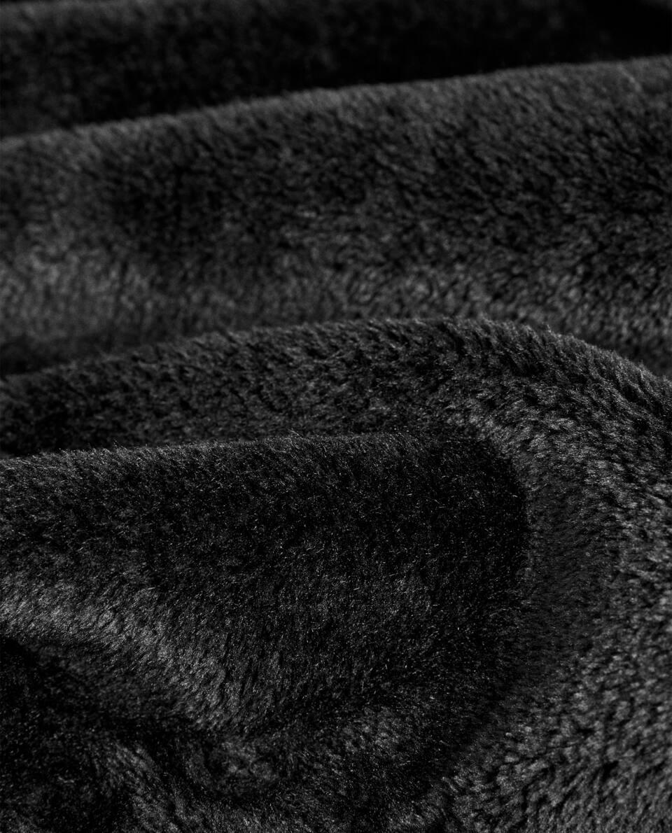 PLAIN FLEECE BLANKET