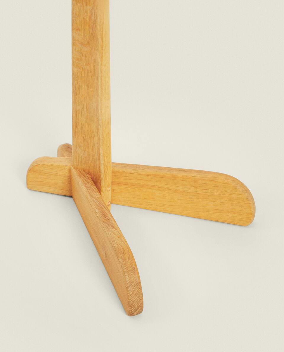LARGE OAK GUITAR STAND (1 M)