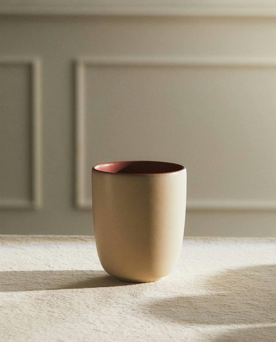 COLOURED STONEWARE TUMBLER