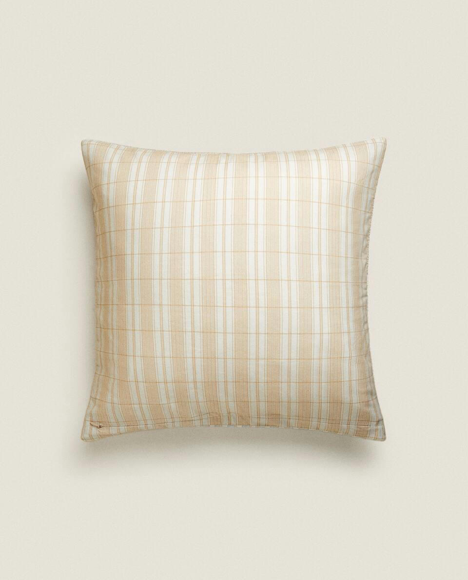 EMBROIDERED CUSHION COVER