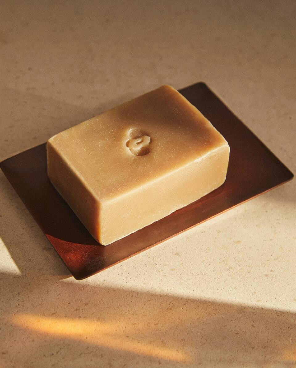 FLAT WOODEN TRAY AND SOAP DISH SET