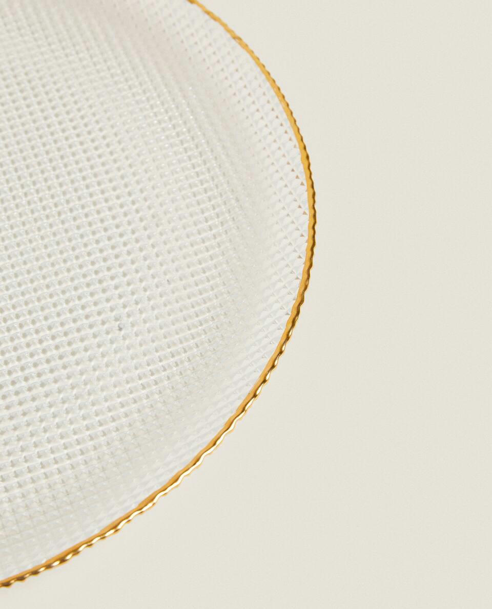GLASS SERVICE PLATE WITH RAISED DESIGN