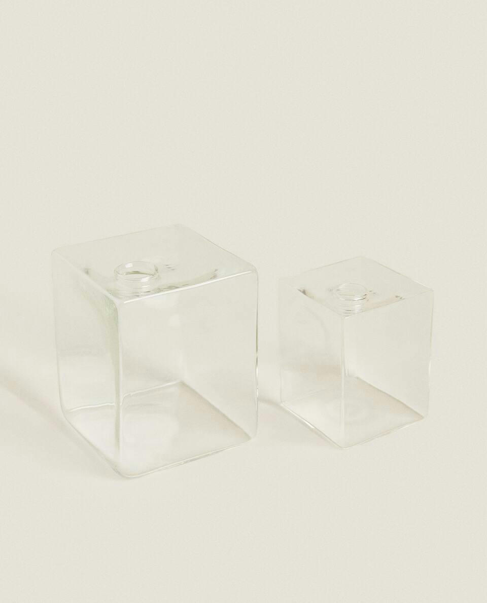 SQUARE GLASS VASE
