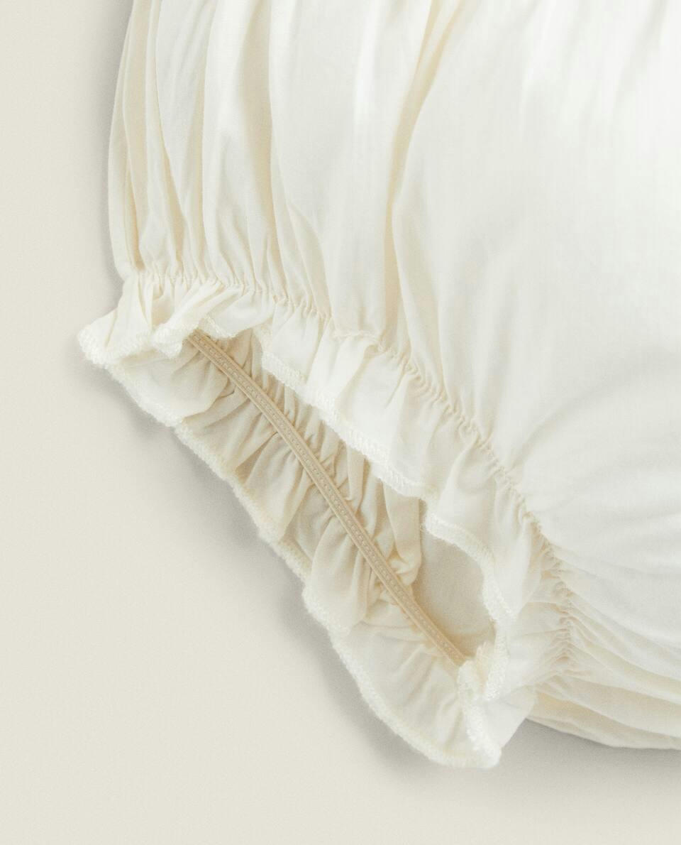 EMBROIDERED BABY BLOOMERS