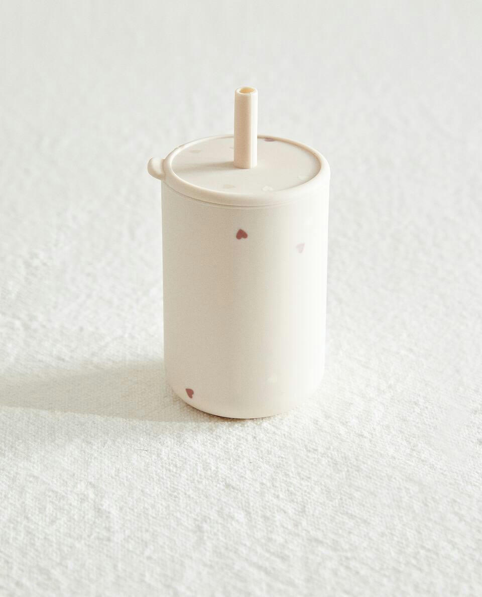 SILICONE HEART TUMBLER WITH STRAW