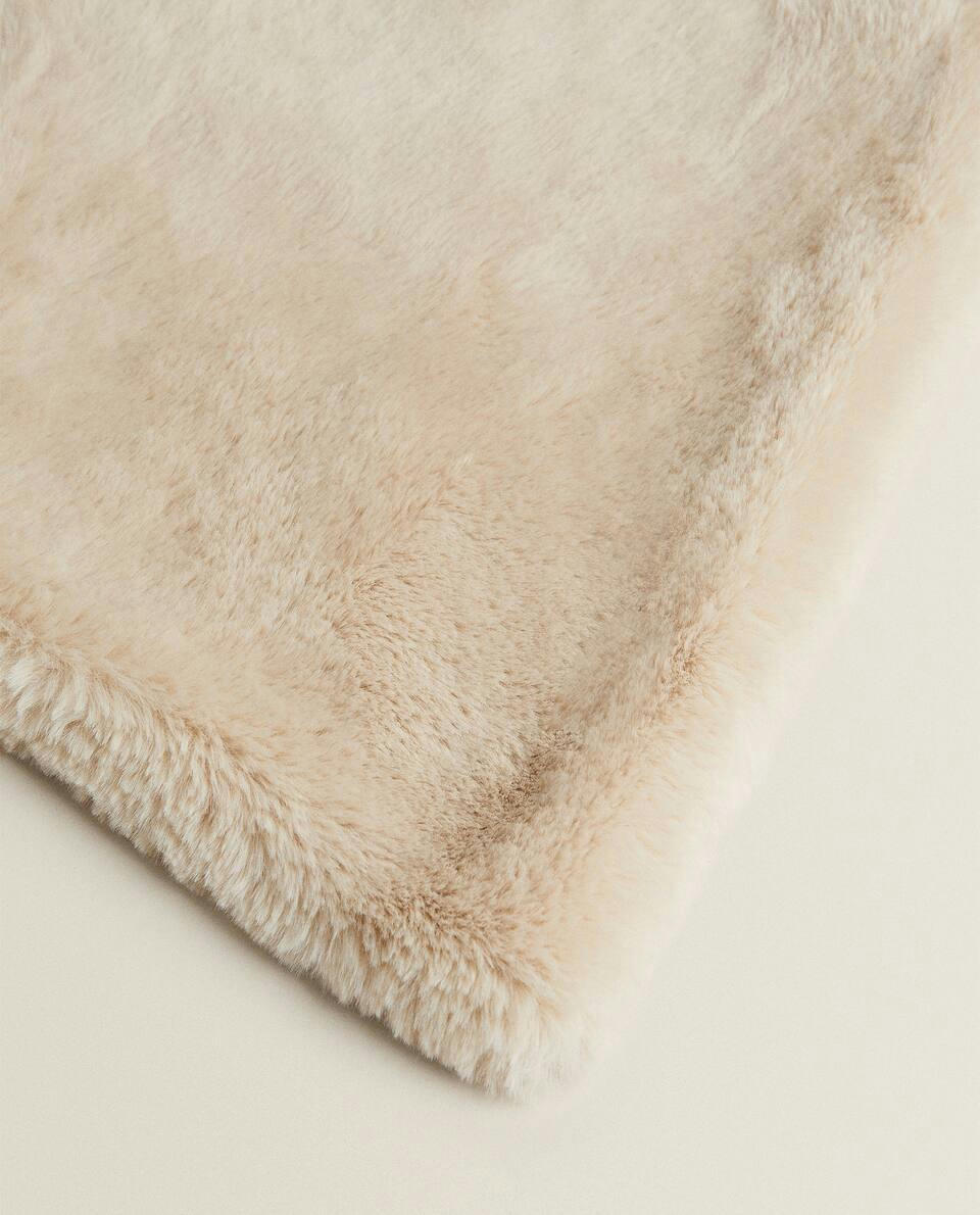FUR BLANKET