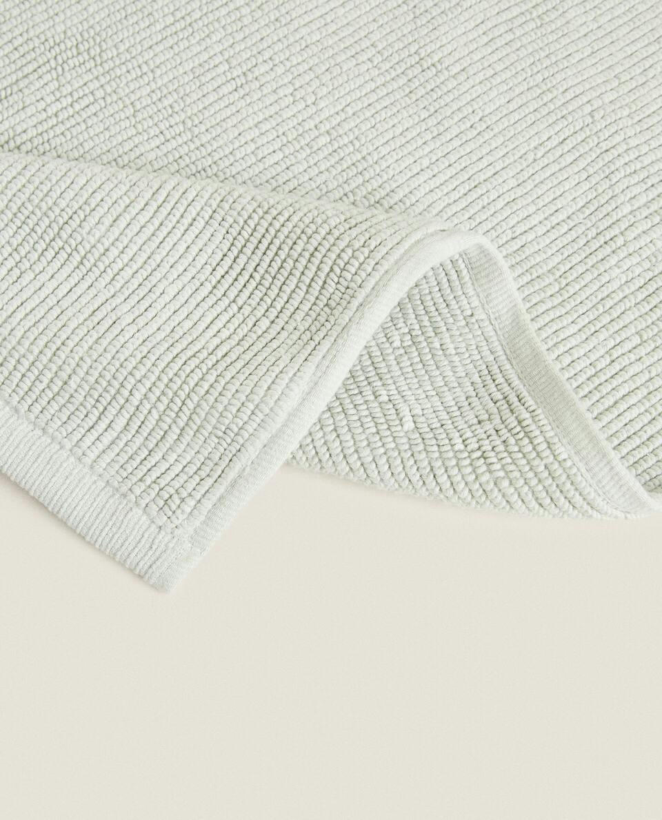 TEXTURED TERRY BATH MAT
