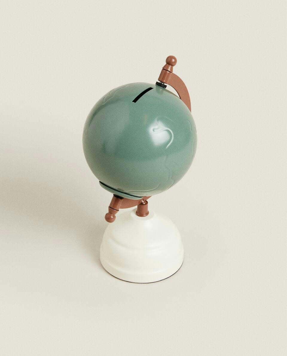GLOBE PIGGY BANK