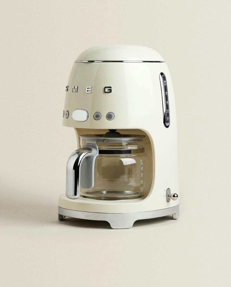 SMEG PROGRAMMABLE DRIP COFFEE MACHINE