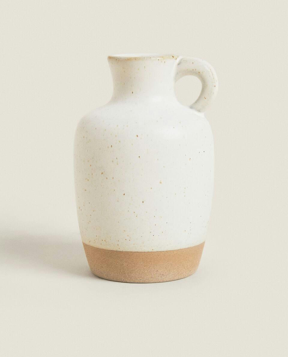 VASE WITH RAISED DESIGN