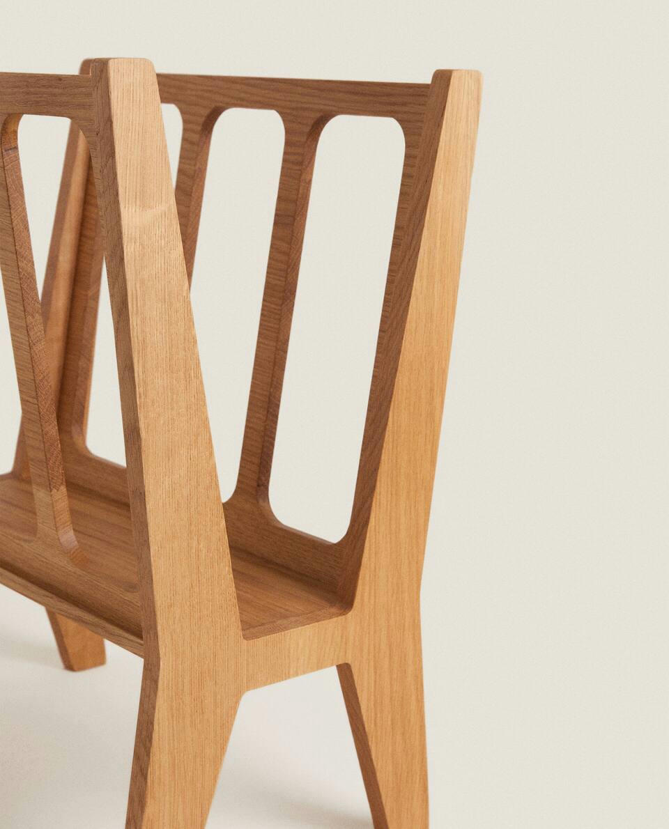 ST. LAZARE WOODEN MAGAZINE RACK