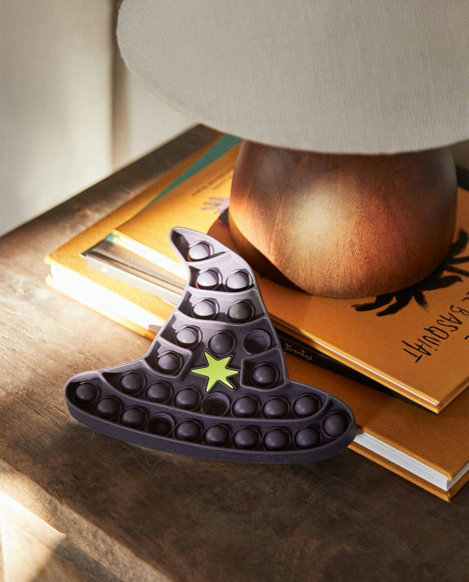 KIDS’ HALLOWEEN BUBBLE TOY