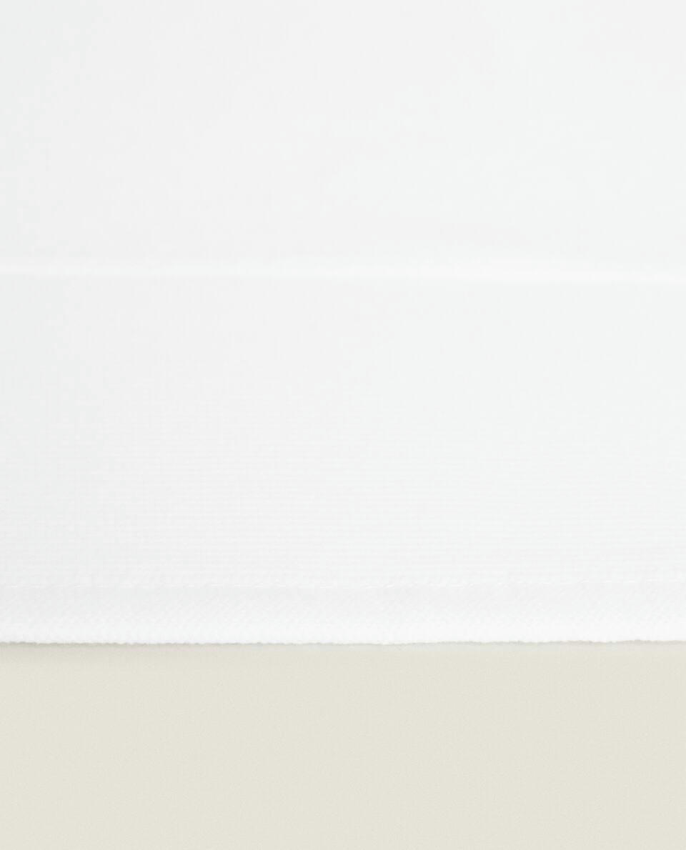 BATH MAT WITH WIDE EDGE