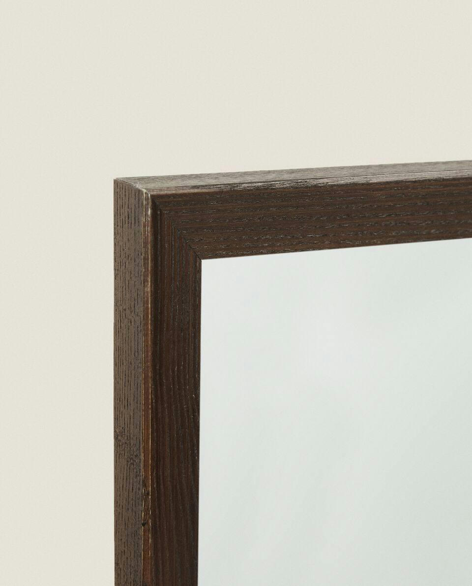 WALL MIRROR WITH BEVELLED FRAME
