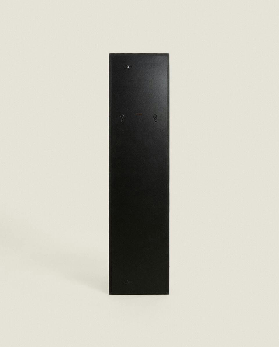 VERTICAL MIRROR WITH BEVELLED FRAME