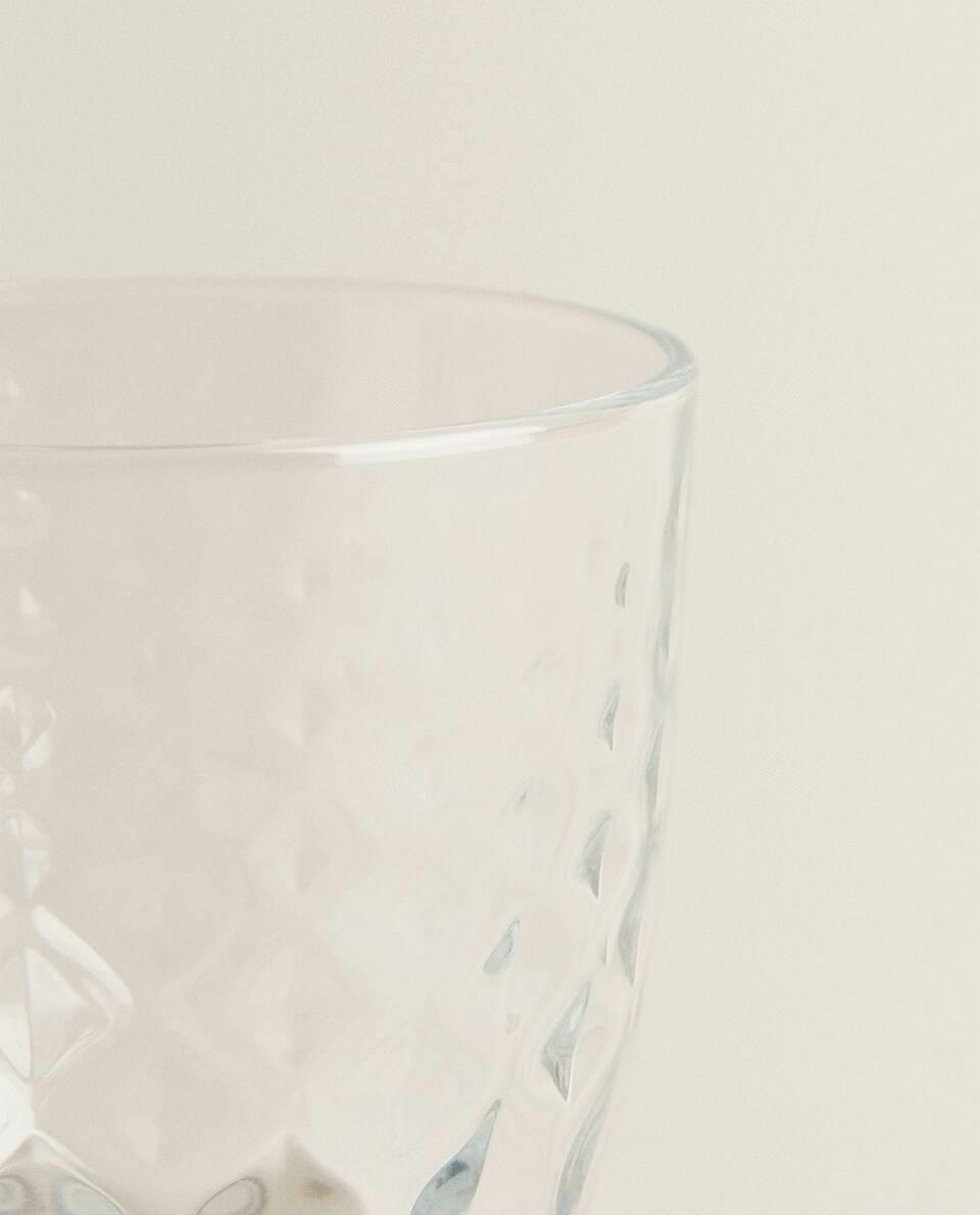 RAISED DESIGN TUMBLER