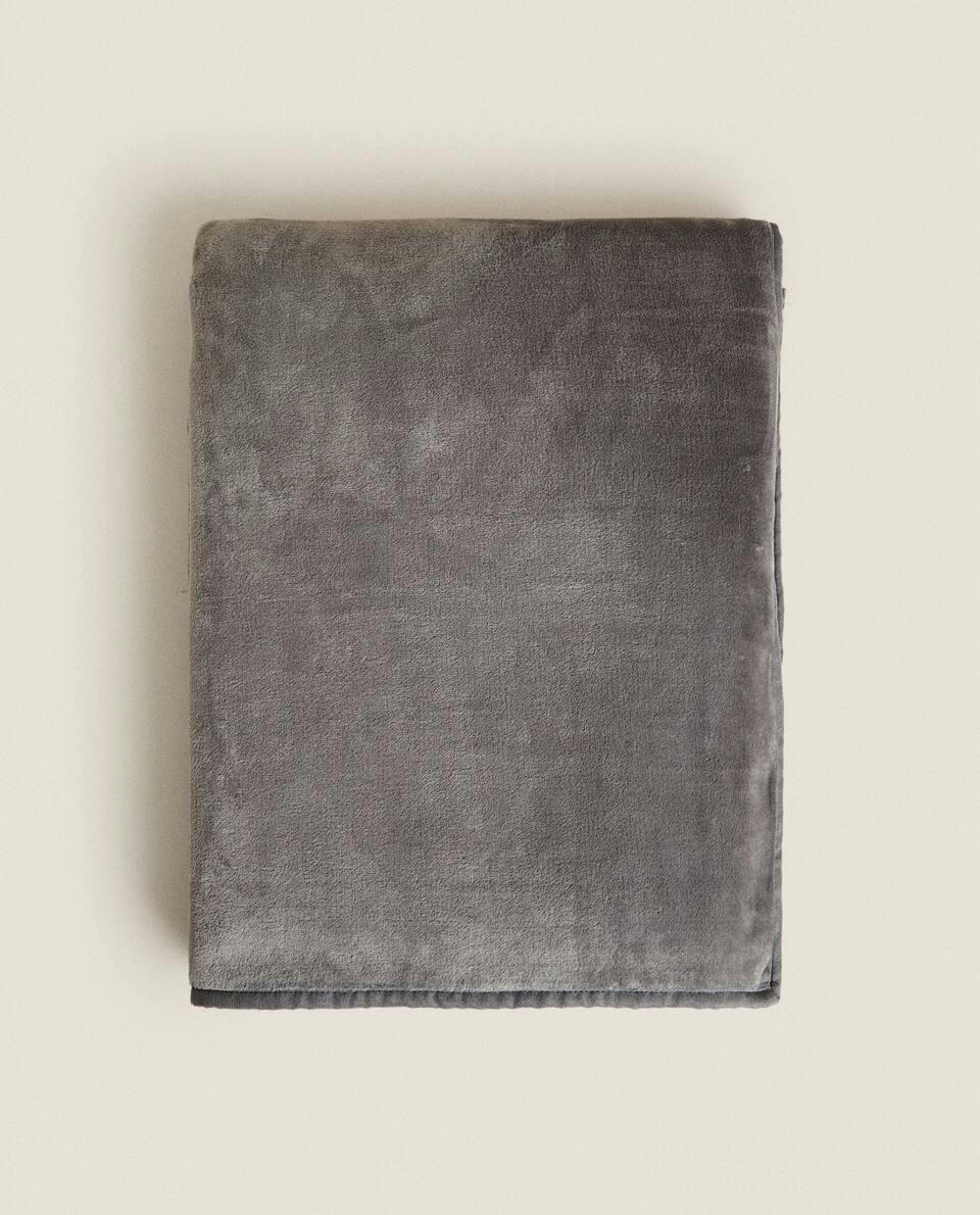 SHORT FAUX FUR FLEECE BLANKET