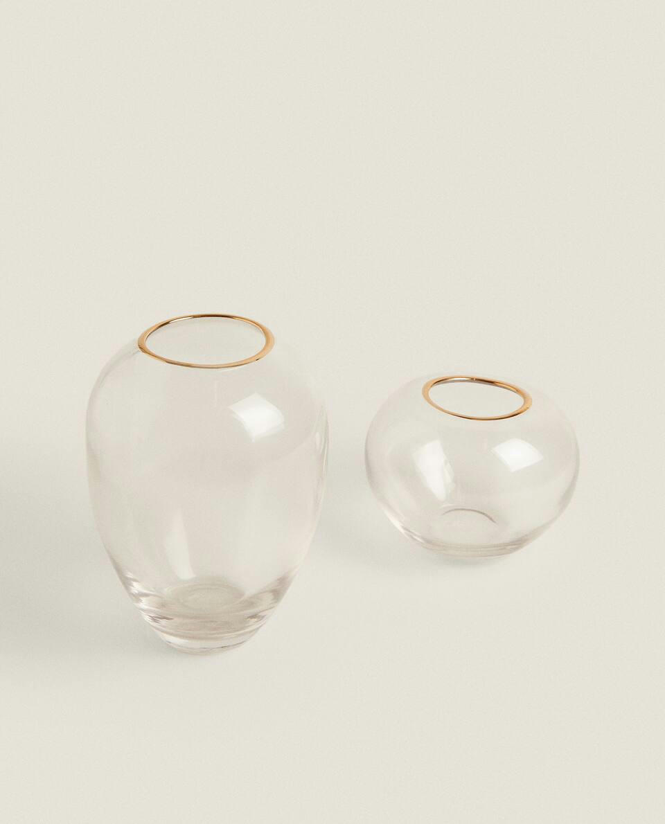 GLASS VASE WITH LINE