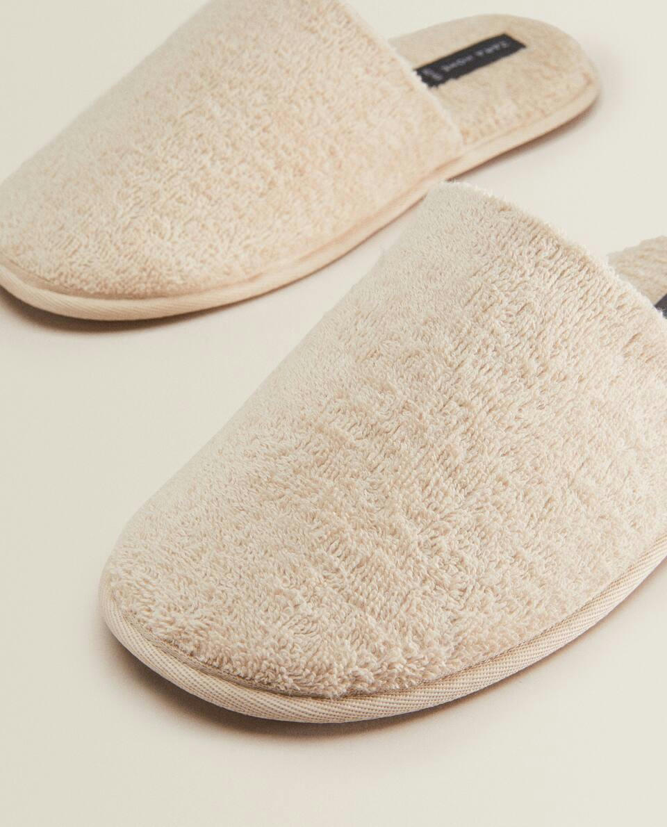 TERRY BATHROOM SLIPPERS