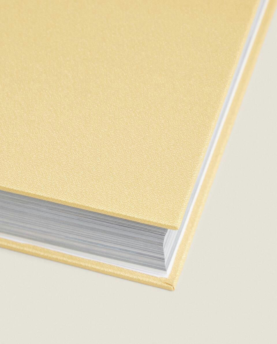 VERSACE CATWALK BOOK