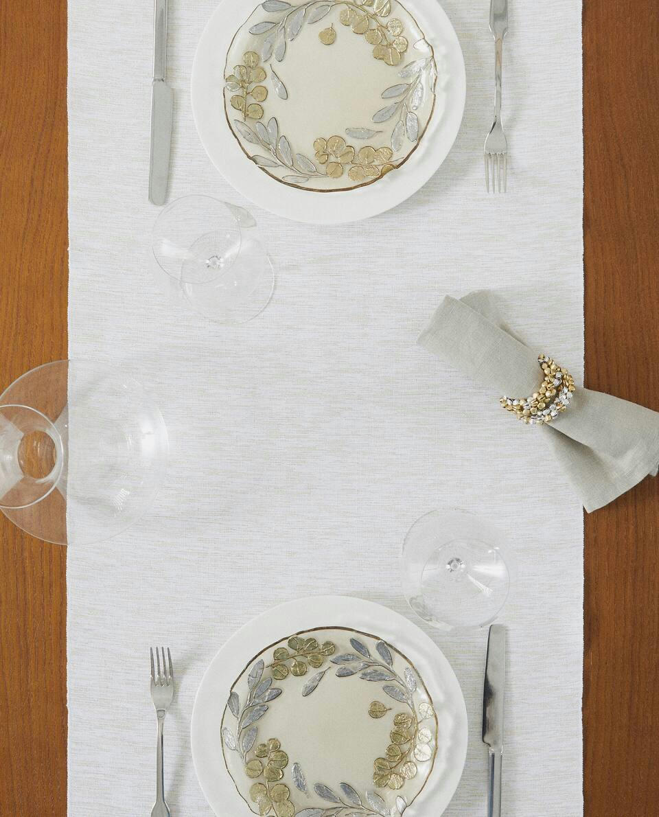 CHRISTMAS GLITTERY TABLE RUNNER