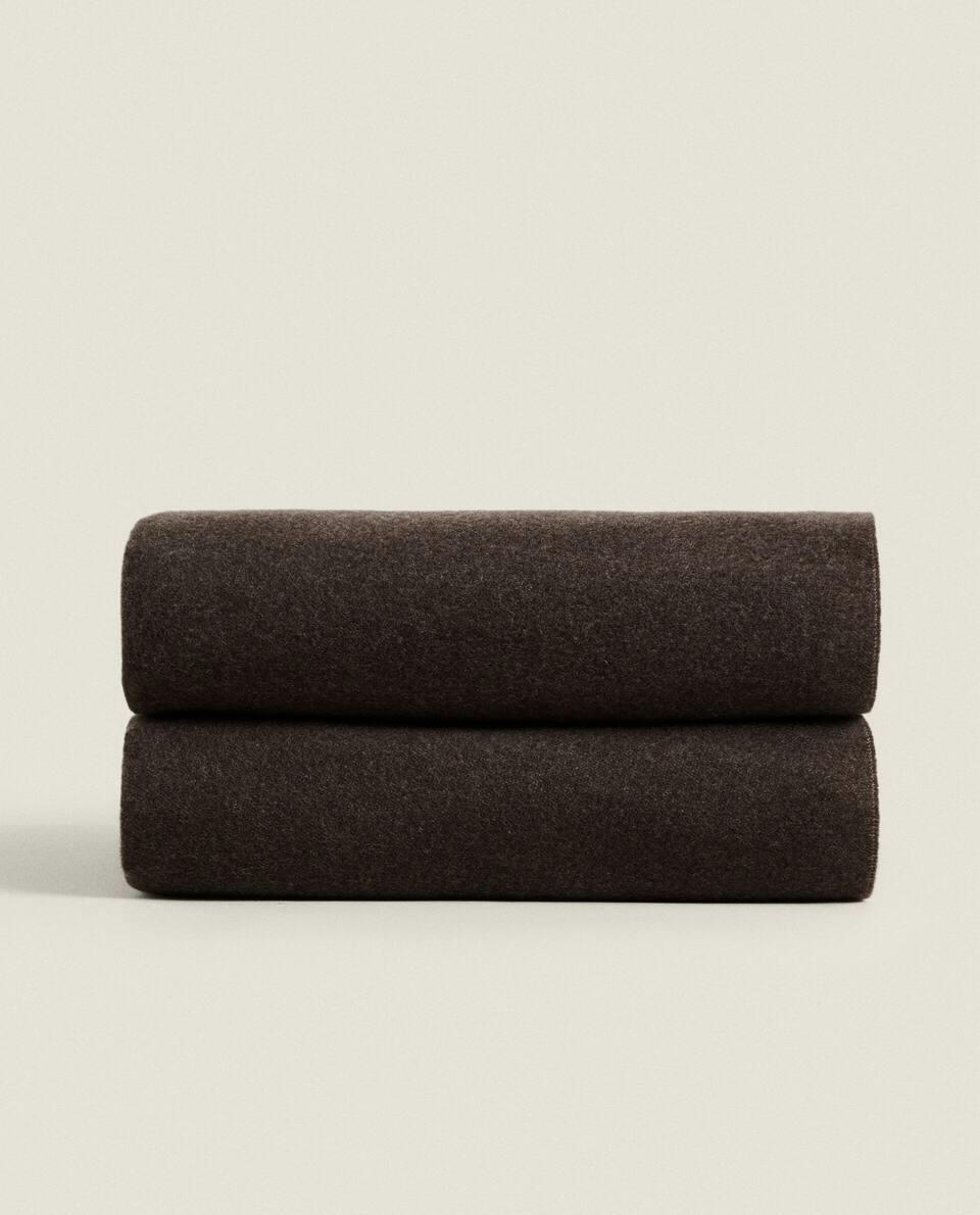 WOOL AND CASHMERE BLANKET