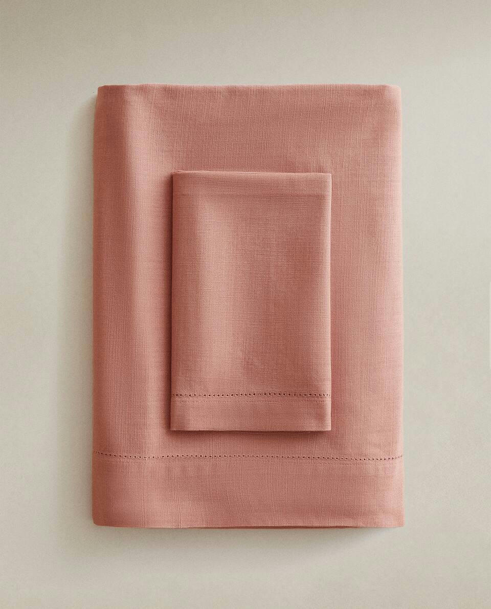 HEMSTITCHED TABLECLOTH