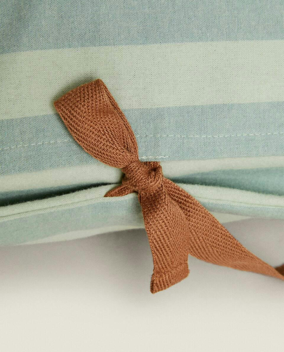 STRIPED FLANNEL PILLOWCASE