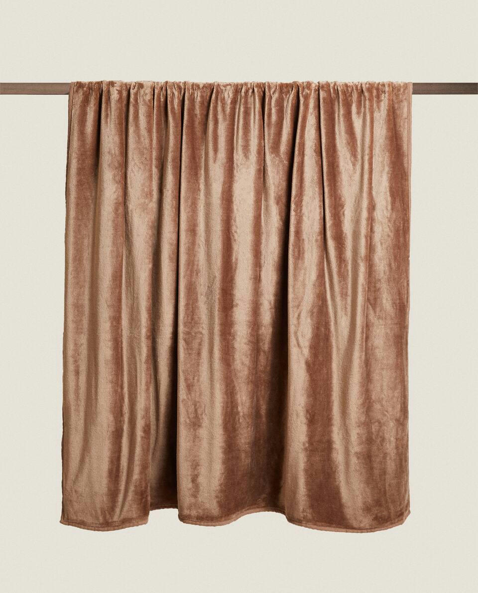 SHORT FAUX FUR FLEECE BLANKET