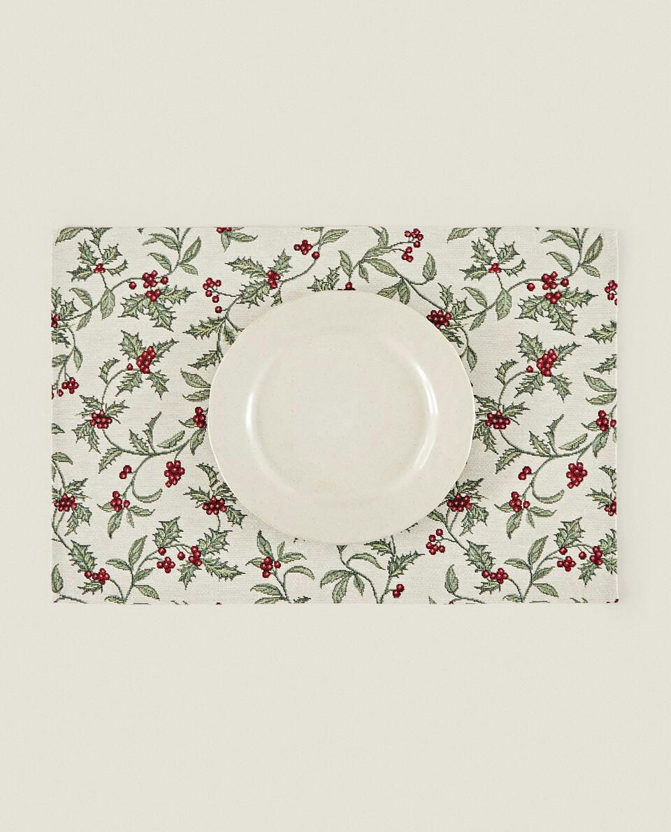 CHRISTMAS HOLLY PLACEMAT