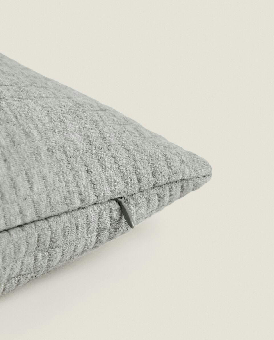 CHECKED JACQUARD CUSHION COVER