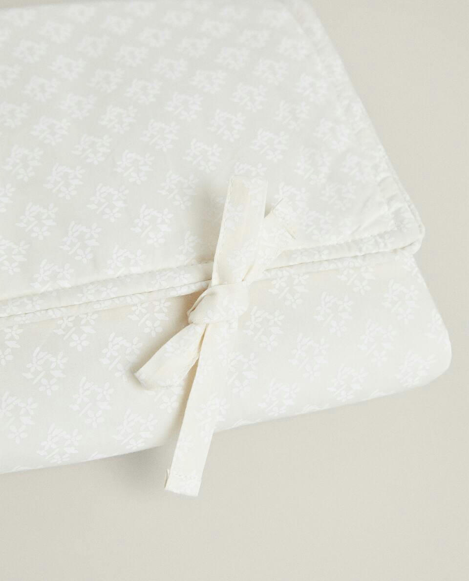 COTTON FLORAL CHANGING MAT