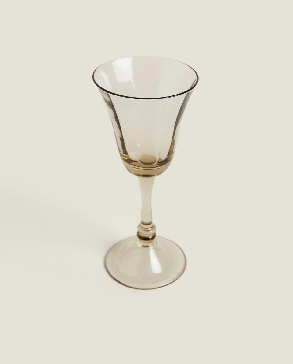 GLASS WITH BASE