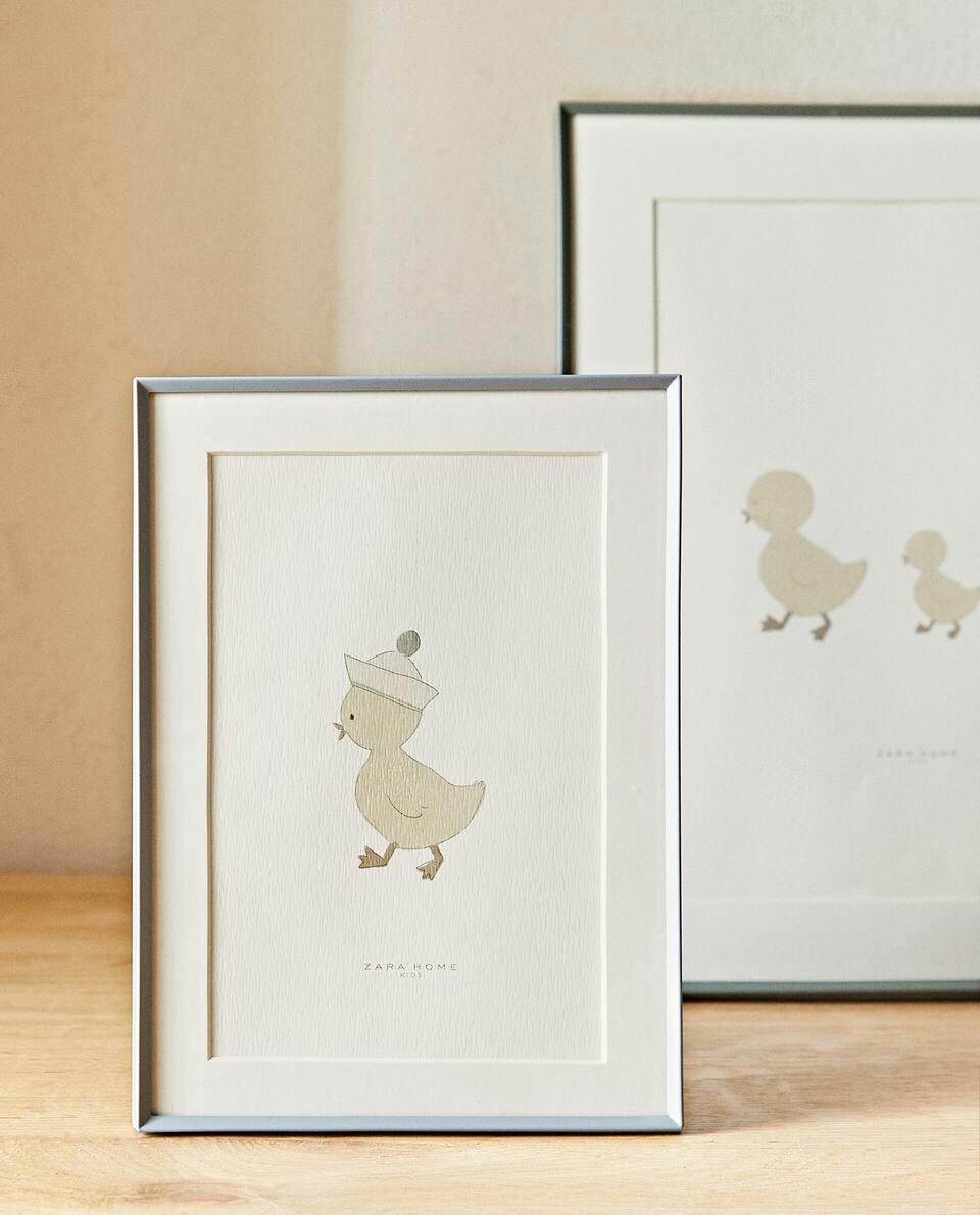 SMALL METAL PHOTO FRAME