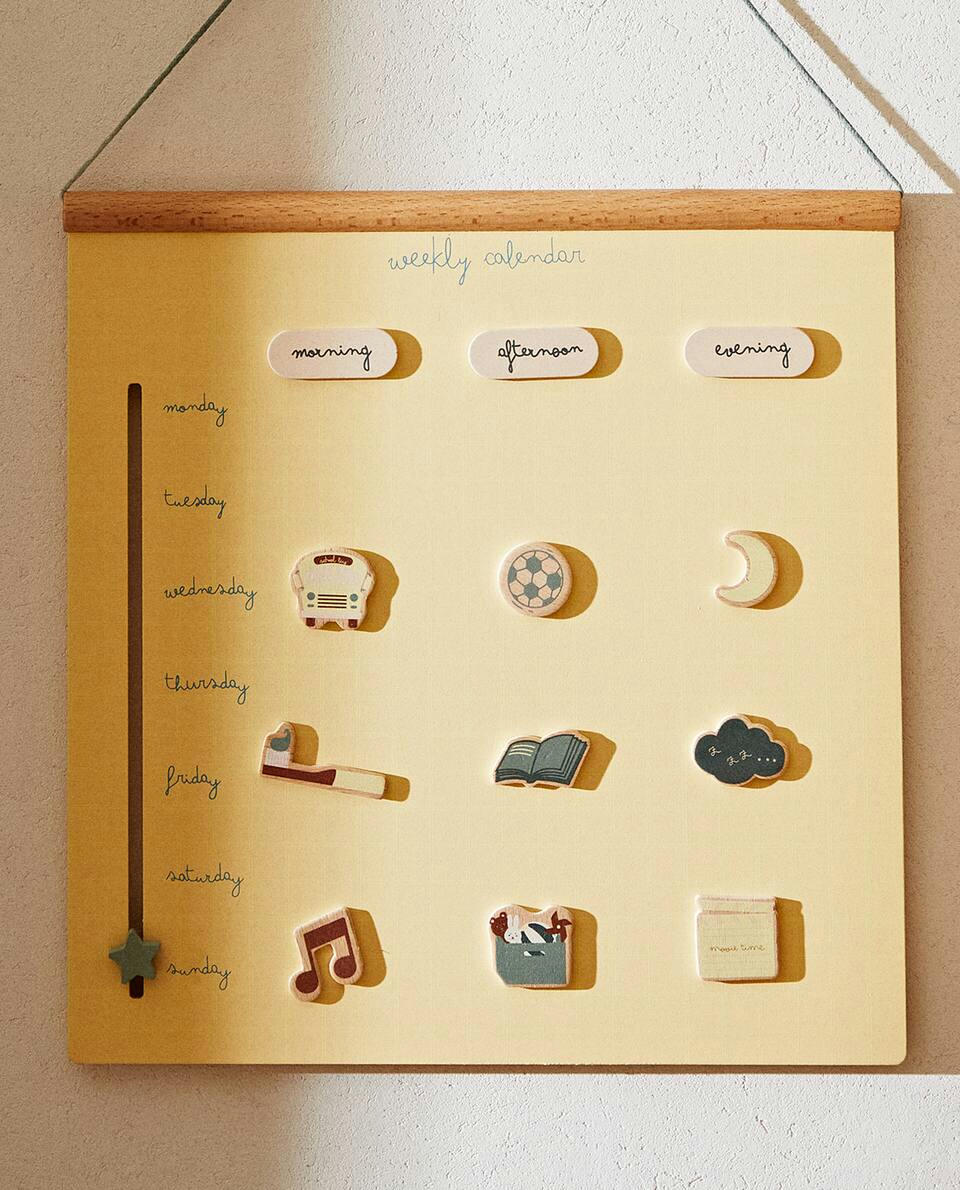 WEEKLY CALENDAR TOY