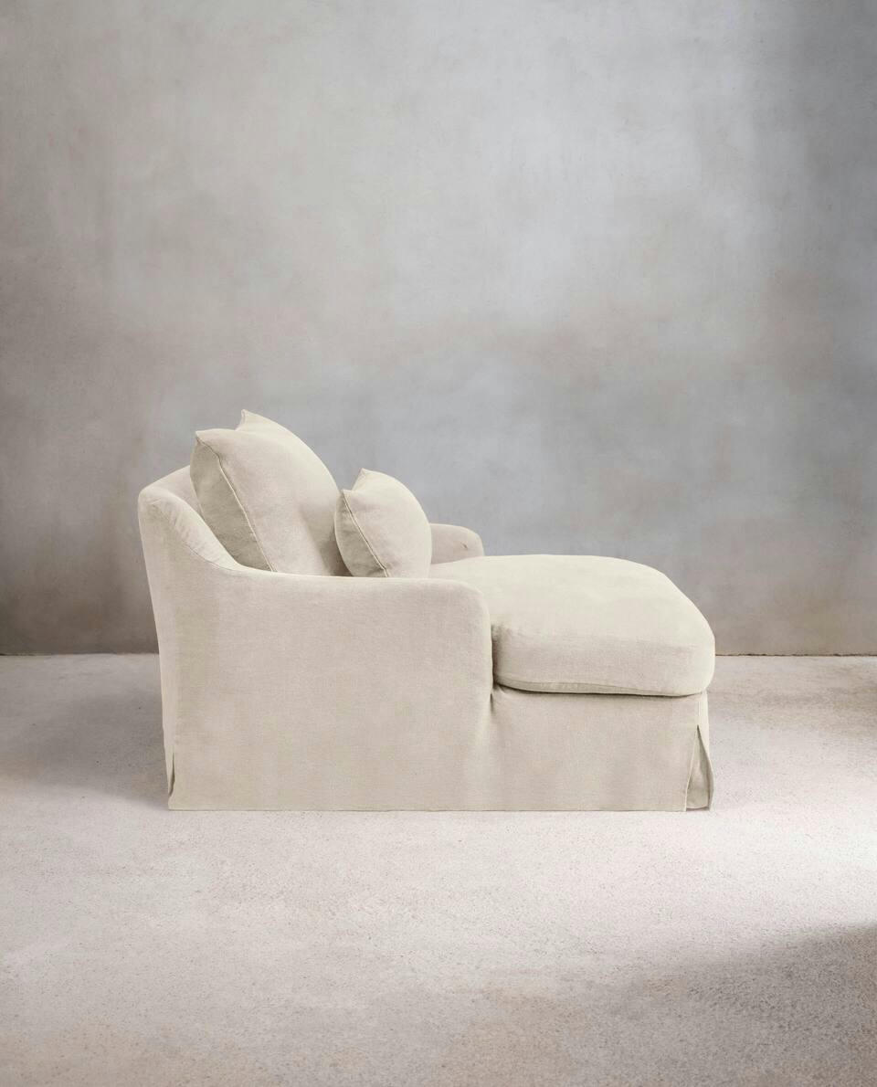LOVESEAT 01